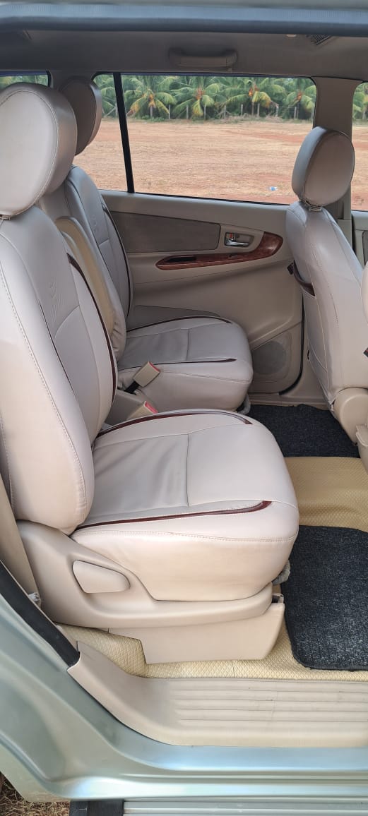 2008 Toyota Innova V Model: Ultimate in Comfort & Reliability | Daiwame Cars